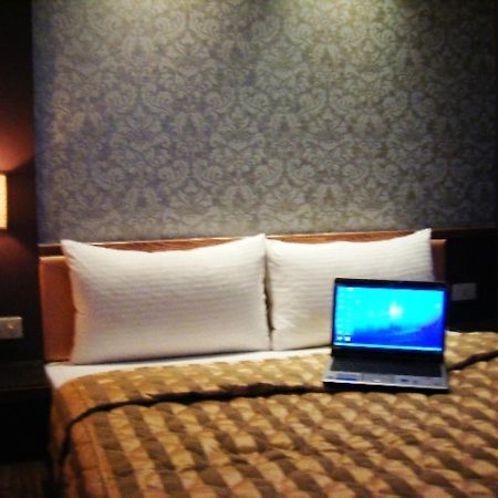 Baseball Hotel Синьчжу Экстерьер фото