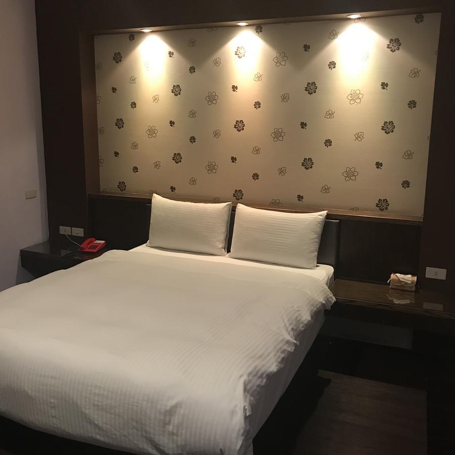 Baseball Hotel Синьчжу Экстерьер фото
